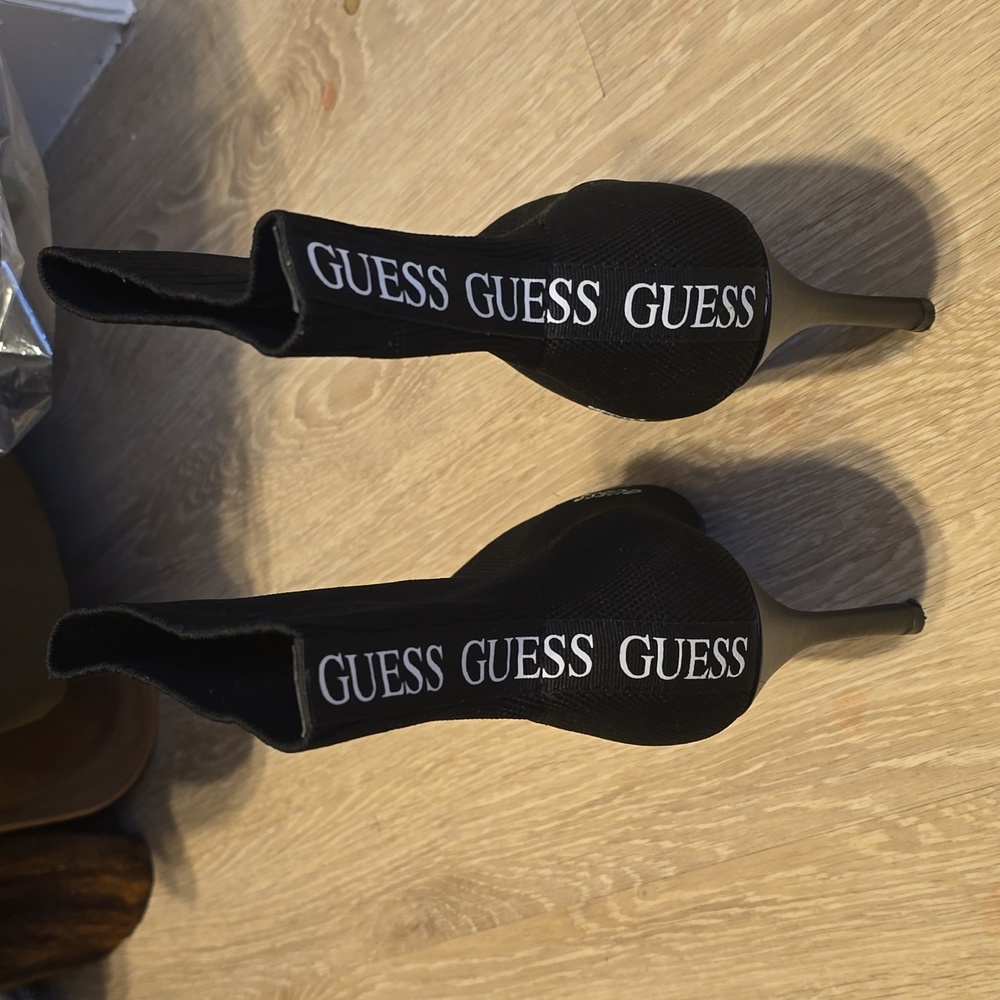 Guess Booties - Picture 3 of 5